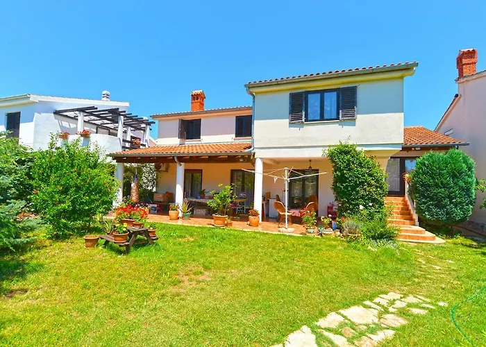 아파트 Sinisa 1925 반졸레